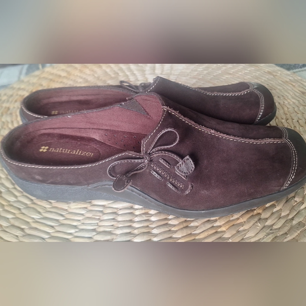 Naturalizer Women Brown Burgundy Leather Suede Feel Clog Mule Shoes Women SZ 8.5